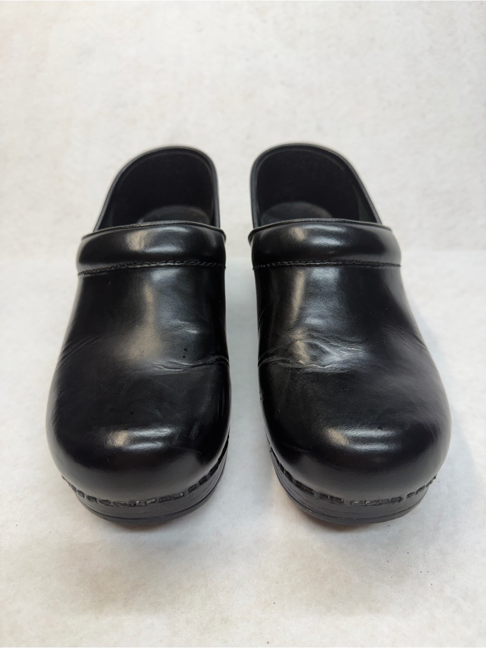 Dansko Professional Black Leather Clogs Size 39